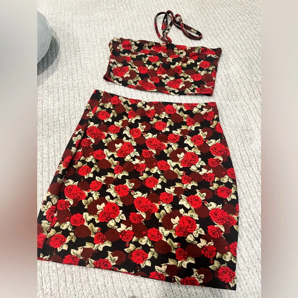 Matching Set - Picture 2 of 3